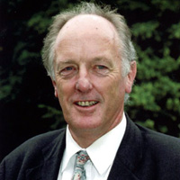Dr Ian Gibson MP