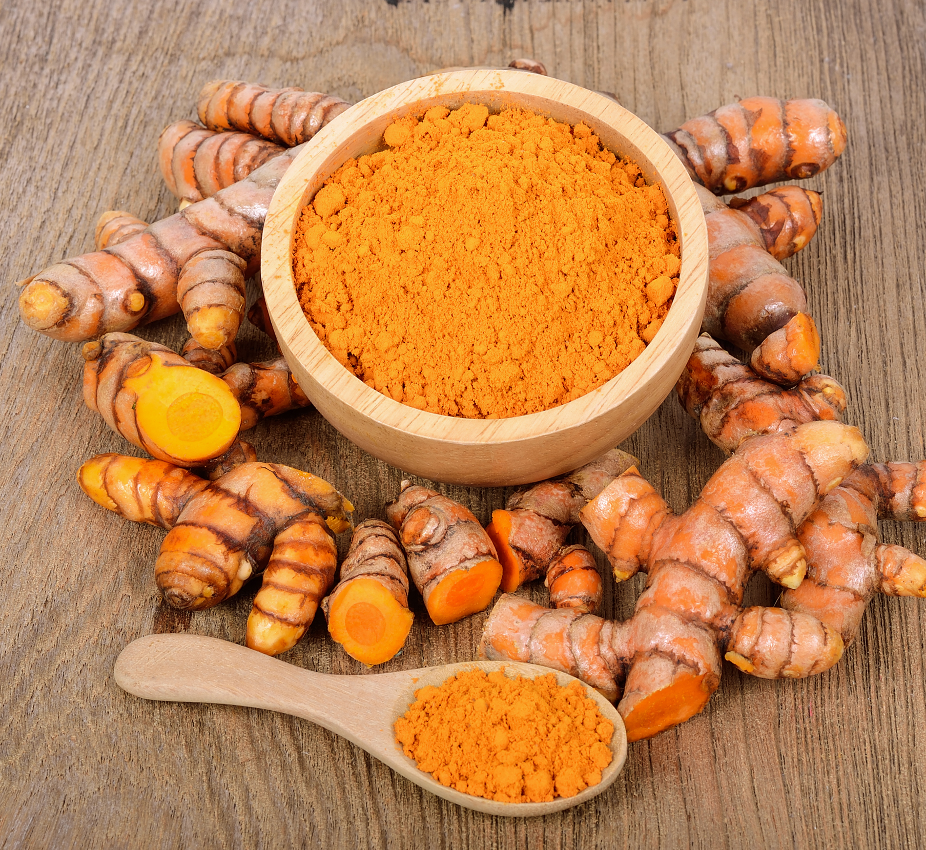 Curcumin improves chemo drug effectiveness